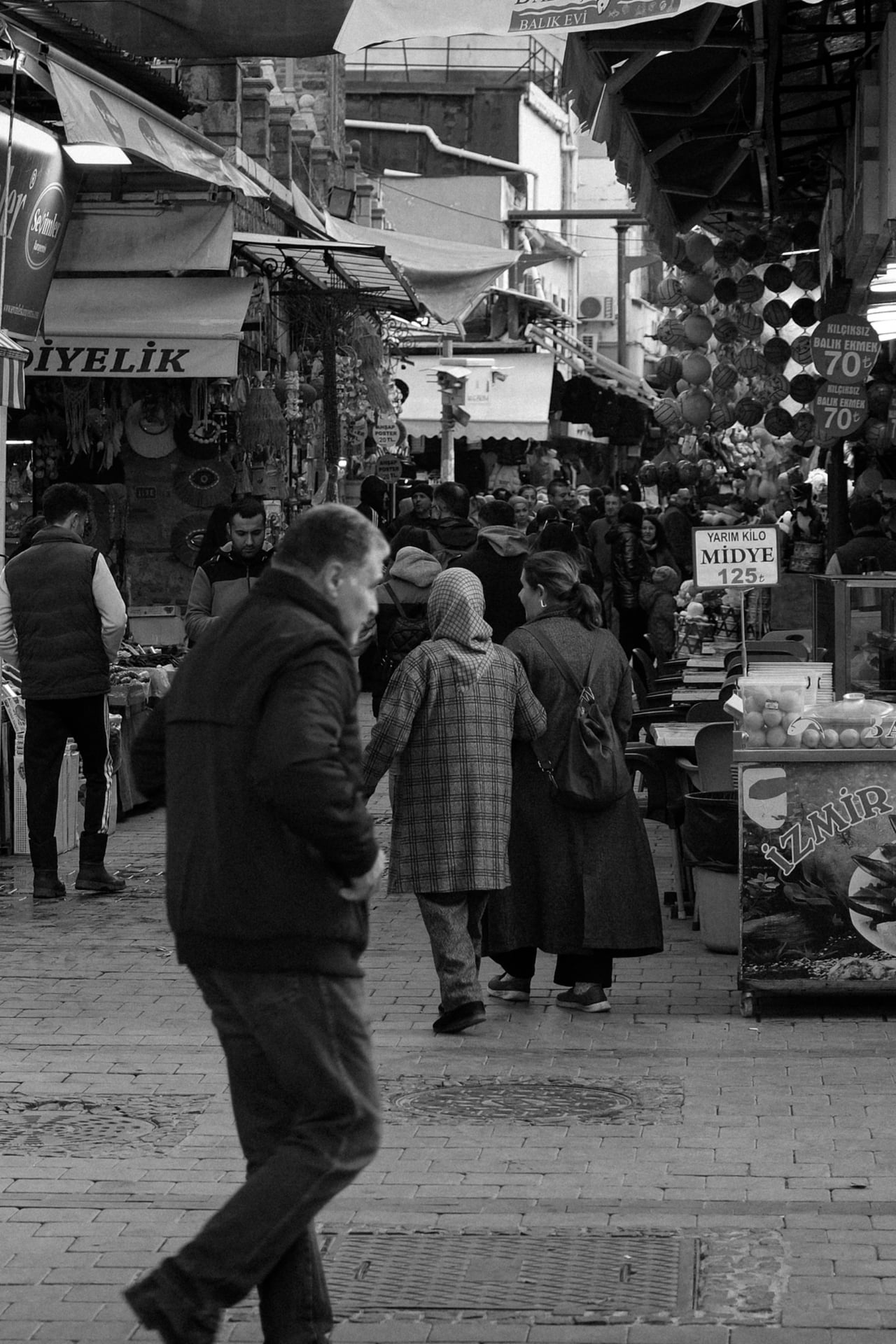 izmir’s//standarts — 6