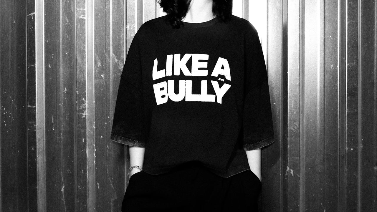 bully tee